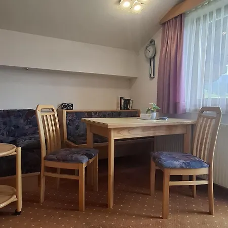 St- Leonhard شقة *