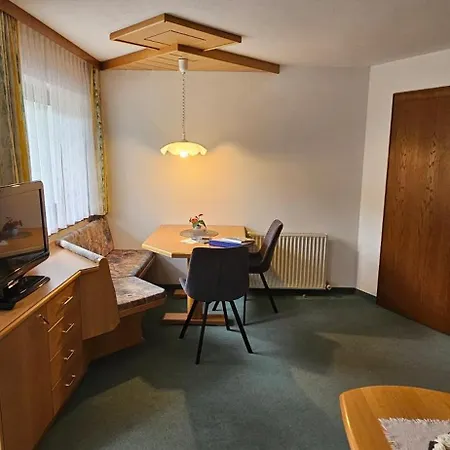 St- Leonhard 아파트 탄하임